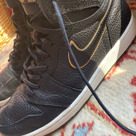 Air Jordan 1 Retro High OG 'City of Flight' - Picture 4 of 6